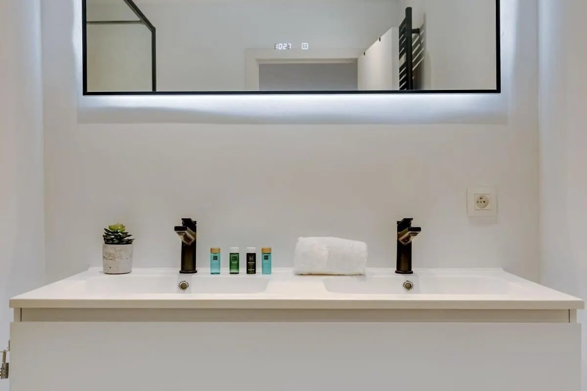 Stylish Apartment With Terrace And Balcony Antwerp 0*,